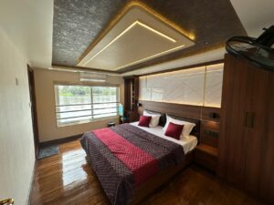 Budget-friendly Houseboat in Alleppey